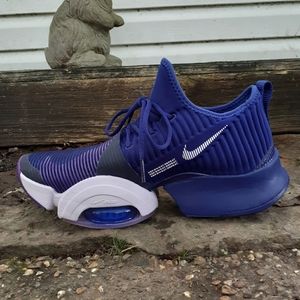 • Nike • Air Zoom SuperRep